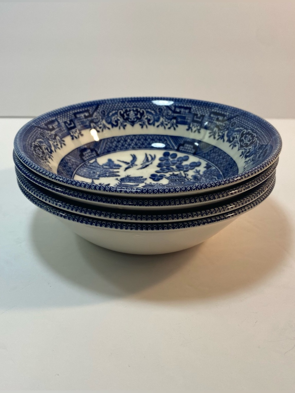 Vintage Churchill Blue Willow Set of 4 Soup Cereal Dessert Bowls England 6” - Picture 2 of 7